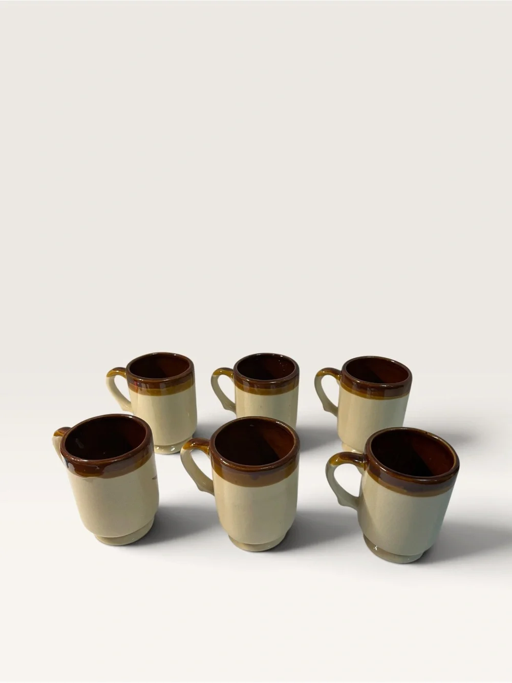 Vintage 1970s country wheat/flower coffee mugs